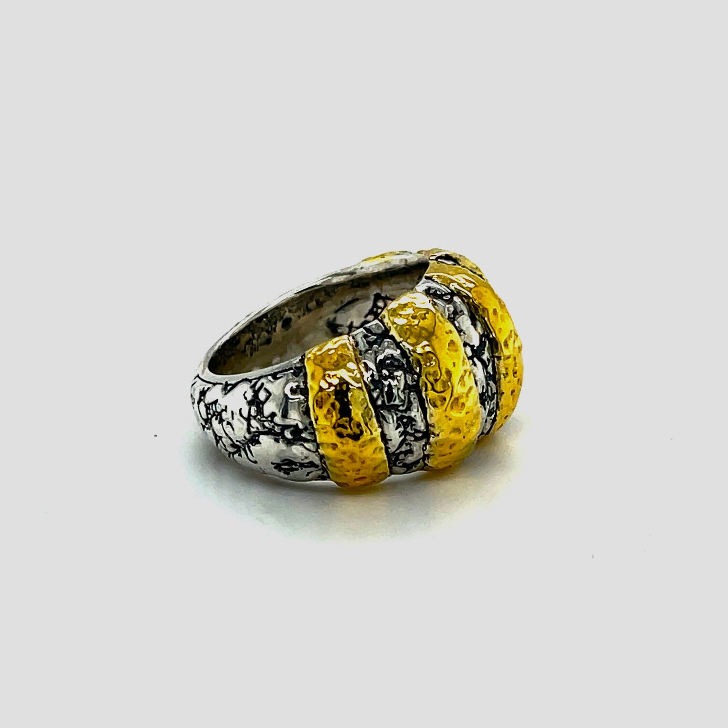 Silver ring with 18kt Gold accent