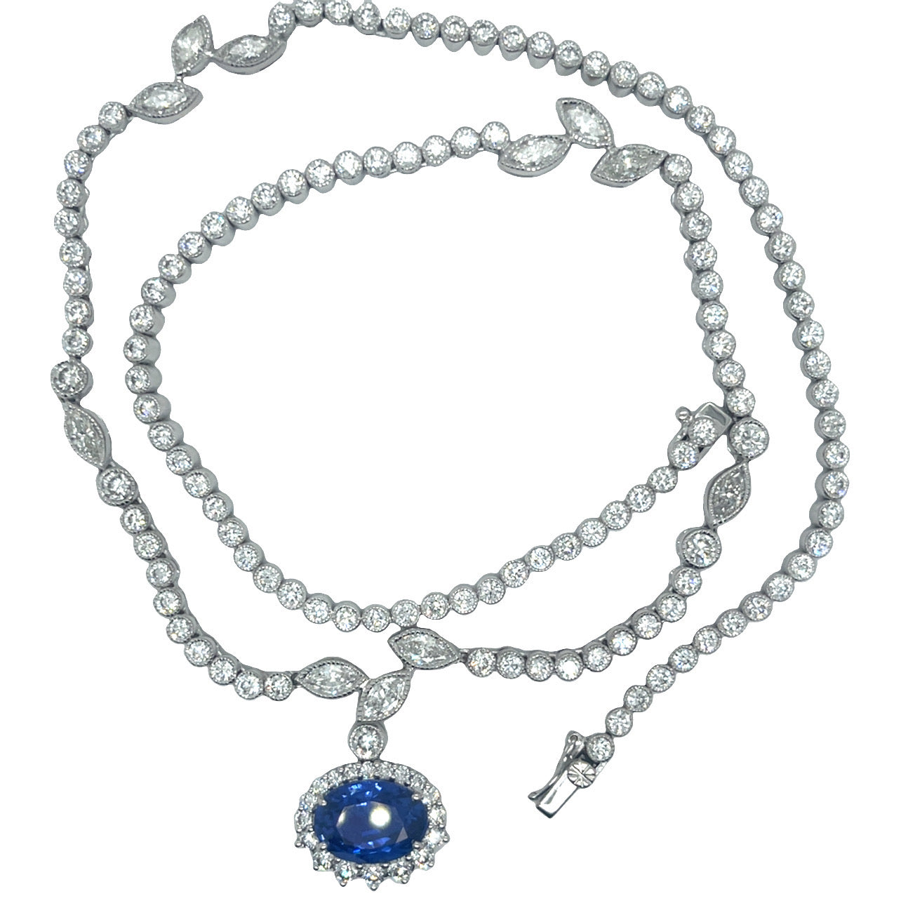 18kt Gold necklace with Diamonds and Sapphire