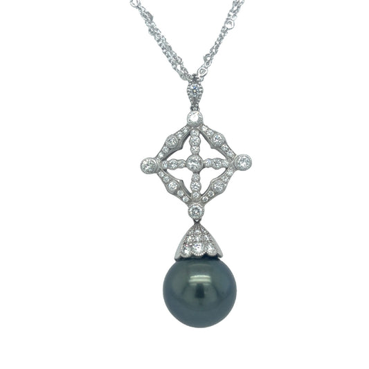 White gold necklace with diamonds and Tahitian Black Pearl
