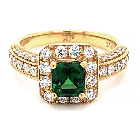 18 kt yellow gold engagement ring with Tsavorite enter & Diamonds
