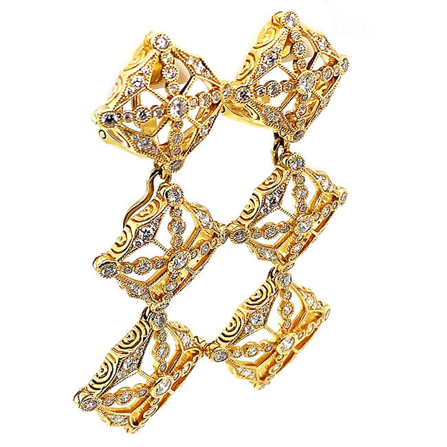 18 kt yellow gold dangling detachable top earrings with diamonds